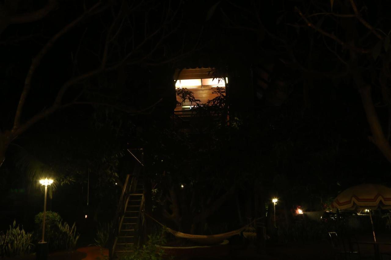 Outpost@Alibaug Hotel Alībāg Exterior foto